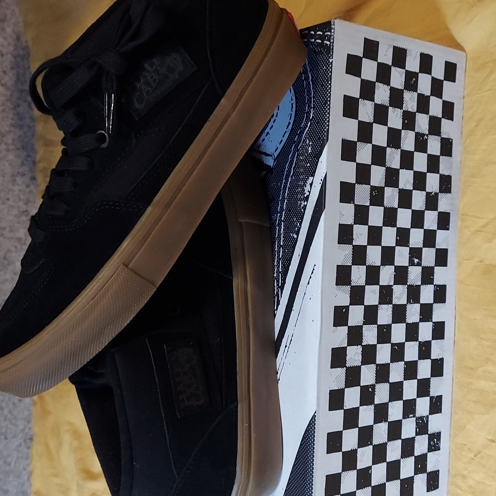 Men's Van's skateboarding shoes